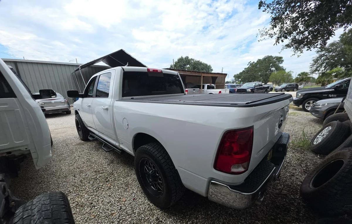2019 RAM 1500 CLASSIC BIG HORN CREW CAB MEDIUM BED 3