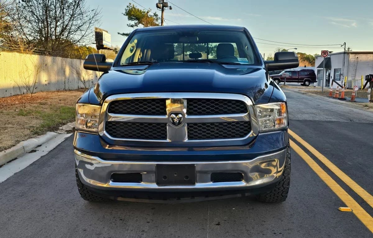 2020 RAM 1500 CLASSIC SLT CREW CAB MEDIUM BED 3