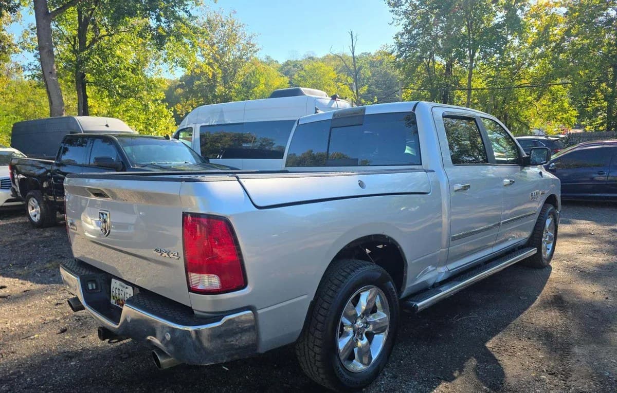 2017 RAM 1500 BIG HORN CREW CAB MEDIUM BED 4