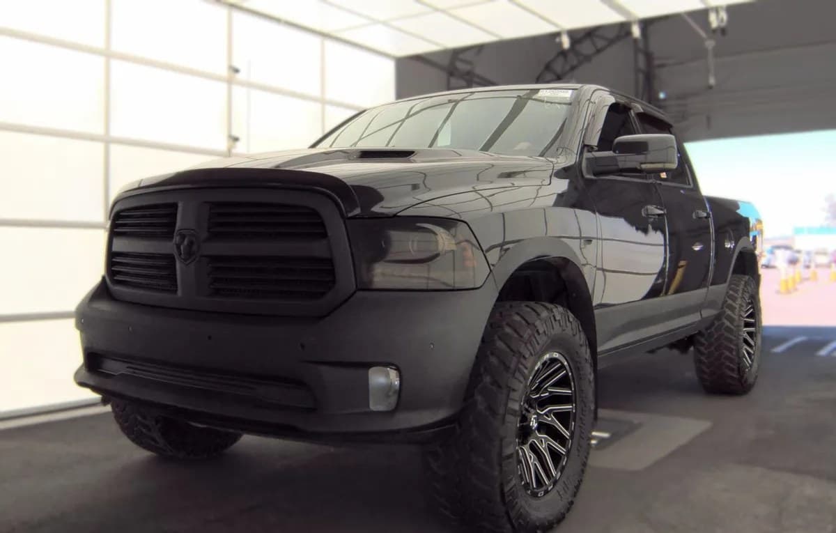 2017 RAM 1500 SPORT CREW CAB MEDIUM BED 2