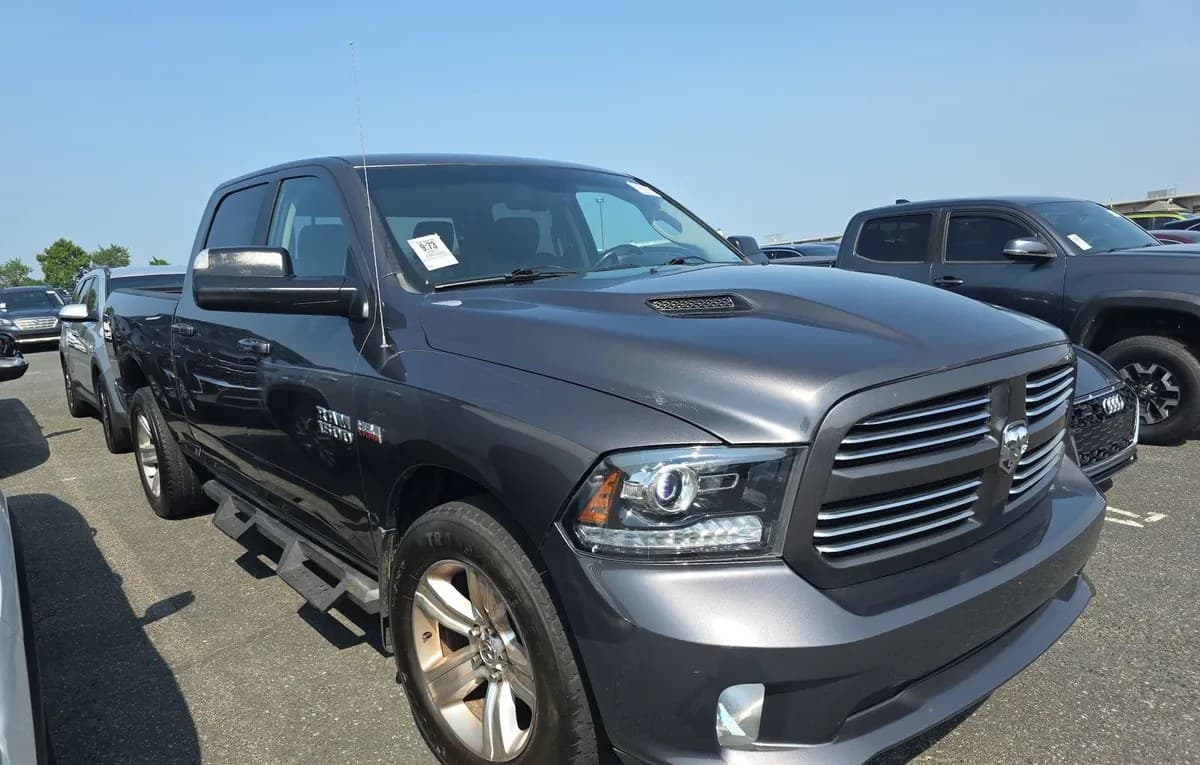2017 RAM 1500 SPORT CREW CAB MEDIUM BED 4