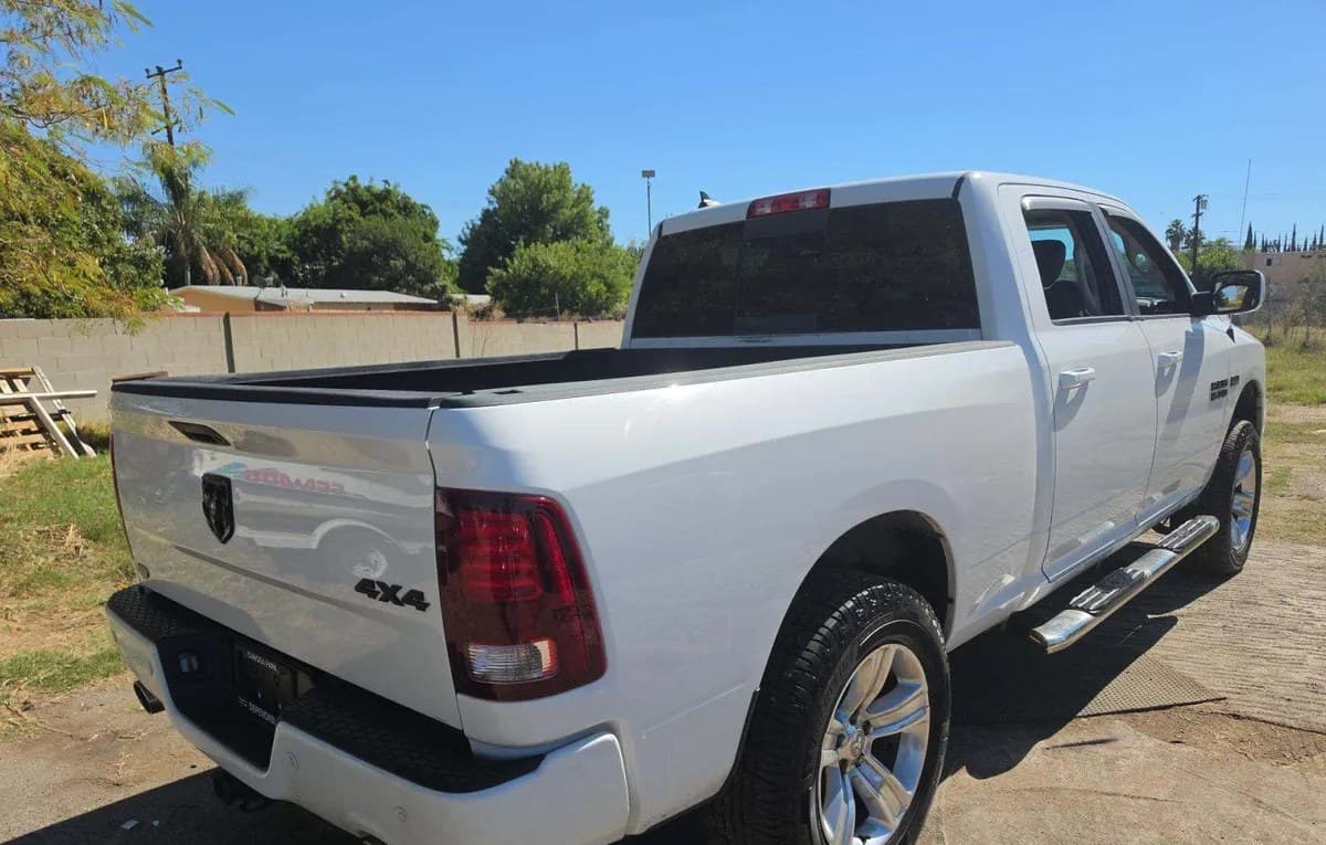 2017 RAM 1500 SPORT CREW CAB MEDIUM BED 4