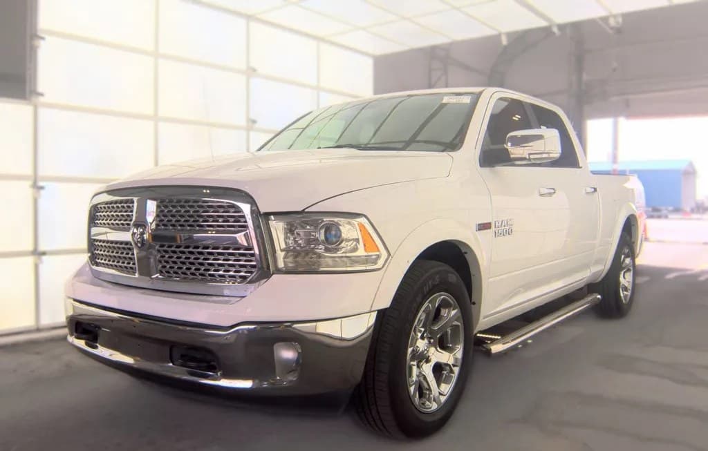 2018 RAM 1500 LARAMIE CREW CAB MEDIUM BED 1