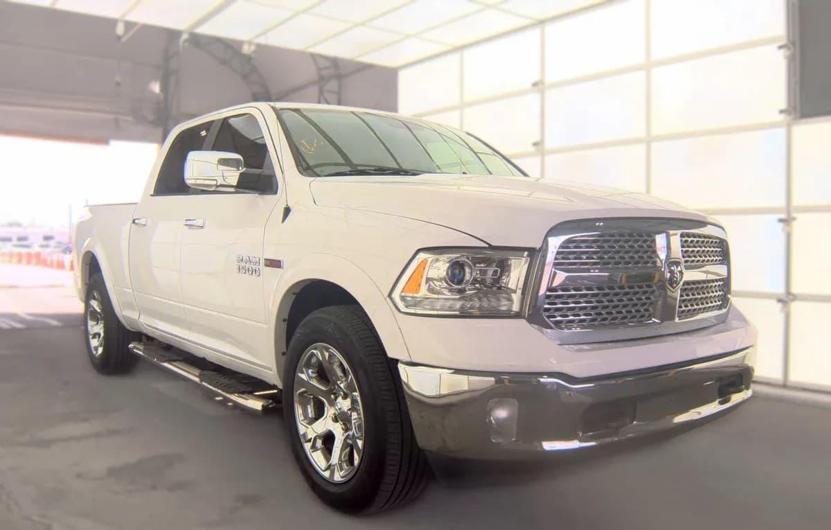 2018 RAM 1500 LARAMIE CREW CAB MEDIUM BED 4