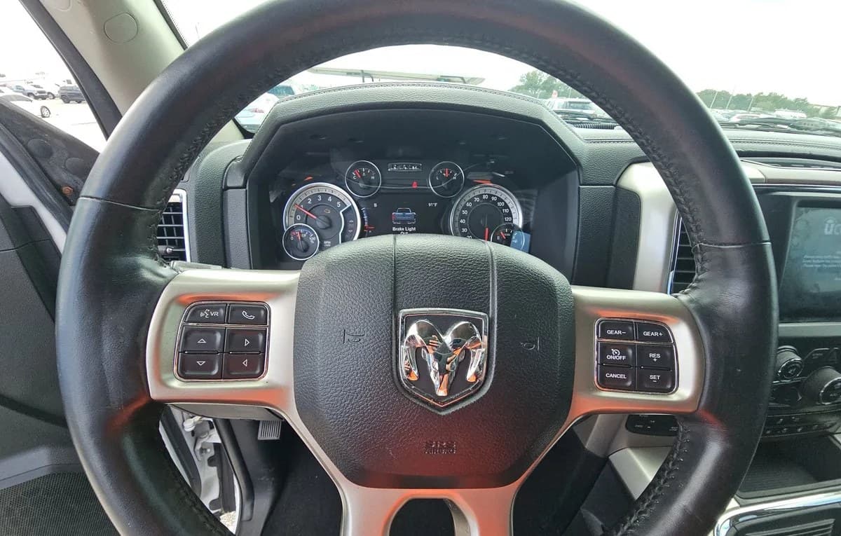 2018 RAM 1500 LARAMIE CREW CAB MEDIUM BED 7