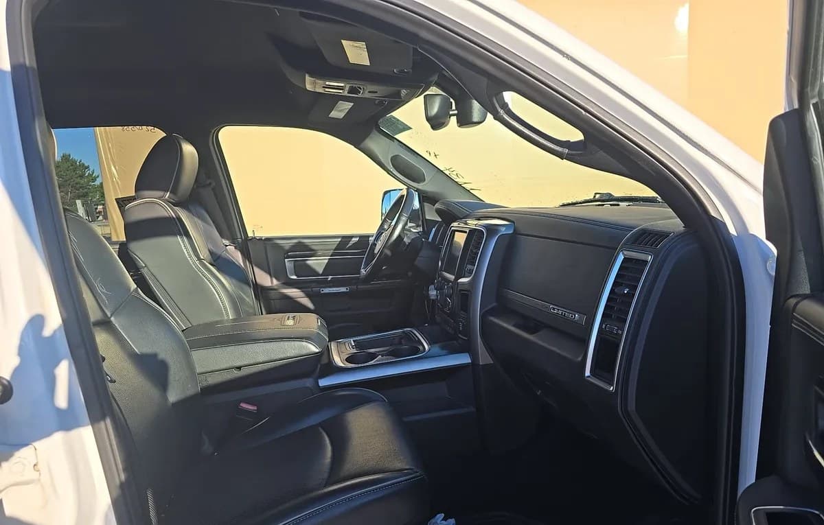 2017 RAM 1500 LIMITED CREW CAB MEDIUM BED 5
