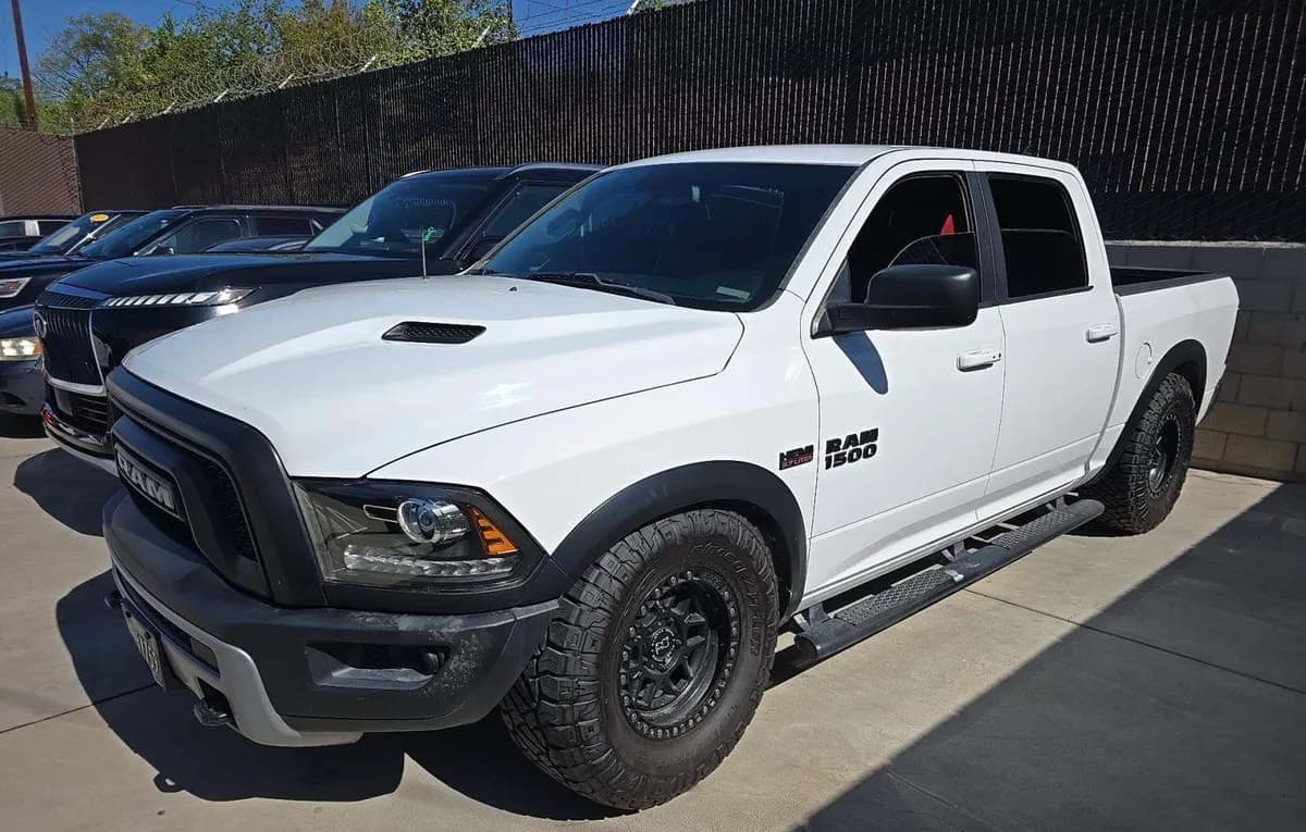 2017 RAM 1500 REBEL CREW CAB SHORT BED 2