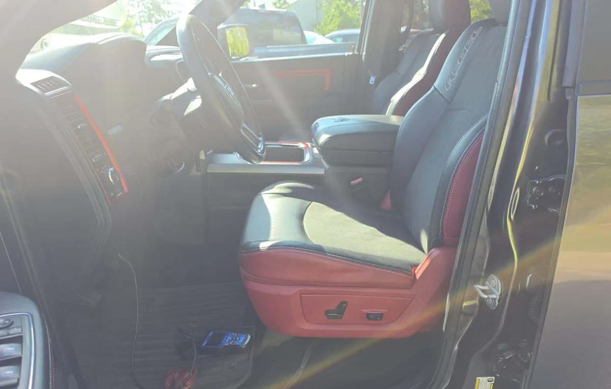 2017 RAM 1500 REBEL CREW CAB SHORT BED 4