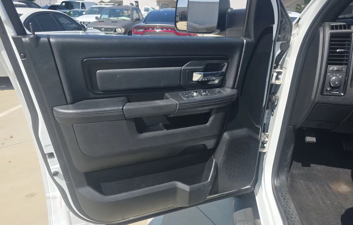 2018 RAM 1500 REBEL CREW CAB SHORT BED 6