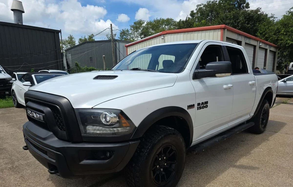 2018 RAM 1500 REBEL CREW CAB SHORT BED 2