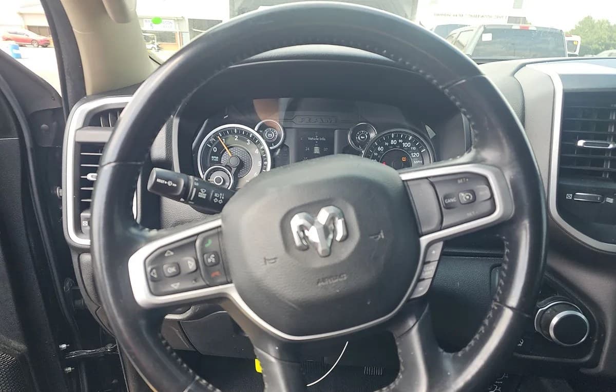 2020 RAM 1500 BIG HORN EXTENDED CAB MEDIUM BED 7