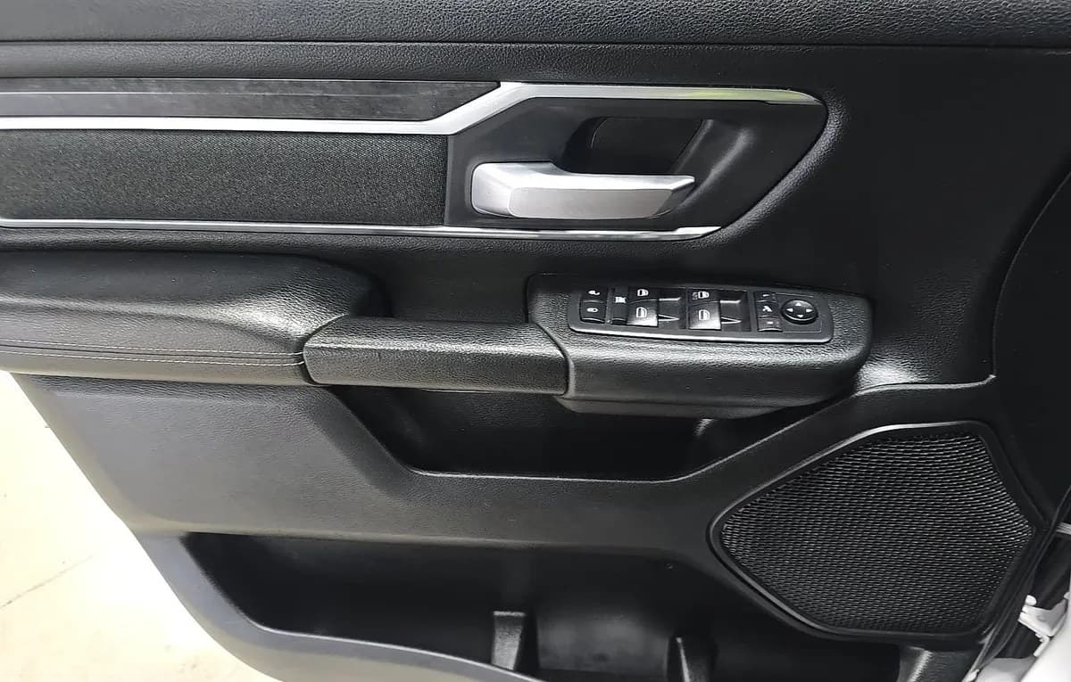 2019 RAM 1500 BIG HORN/LONE STAR EXTENDED CAB MEDIUM BED 6