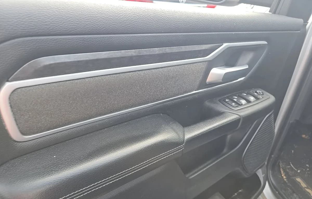 2020 RAM 1500 BIG HORN EXTENDED CAB MEDIUM BED 6