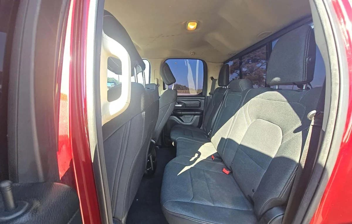 2019 RAM 1500 TRADESMAN EXTENDED CAB MEDIUM BED 7
