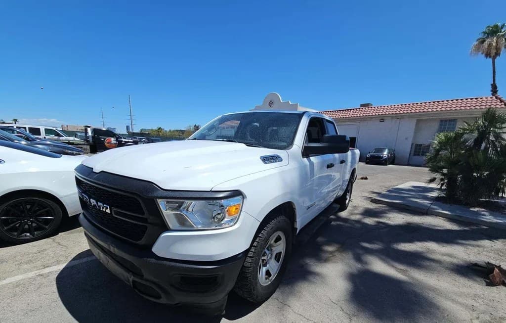 2019 RAM 1500 TRADESMAN EXTENDED CAB MEDIUM BED 1