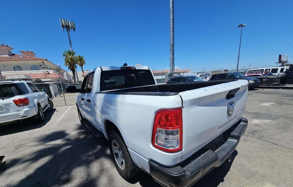 2019 RAM 1500 TRADESMAN EXTENDED CAB MEDIUM BED 3
