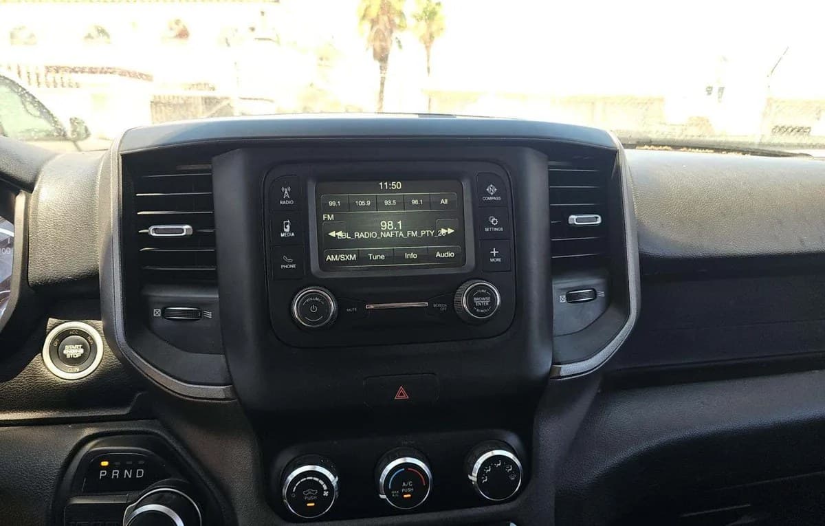 2019 RAM 1500 TRADESMAN EXTENDED CAB MEDIUM BED 7