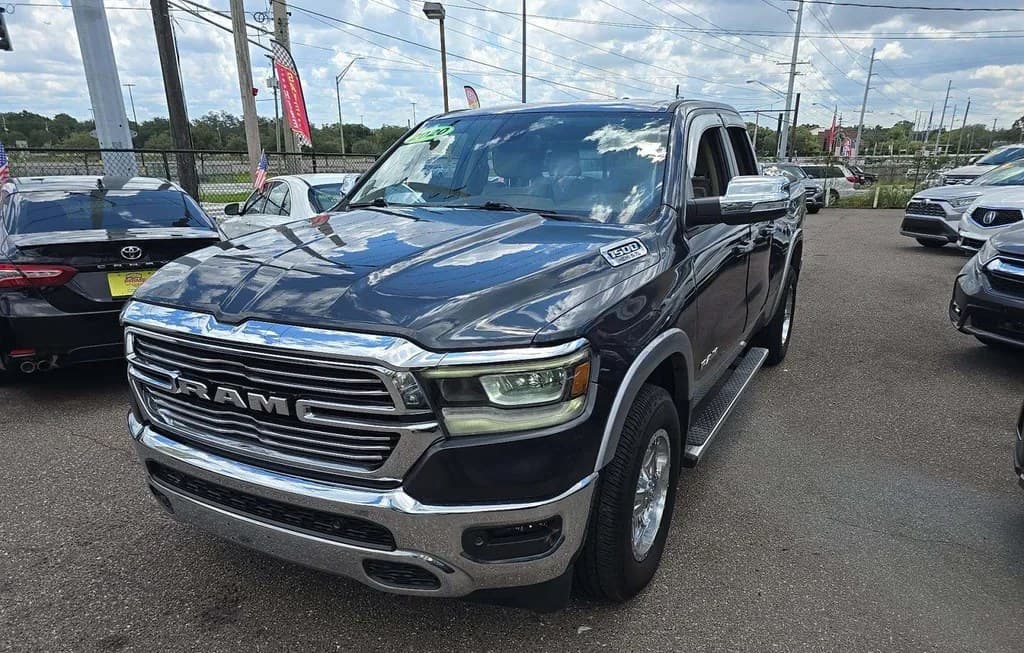 2020 RAM 1500 LARAMIE EXTENDED CAB MEDIUM BED 1