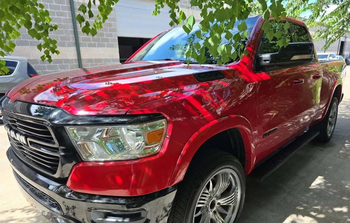 2020 RAM 1500 LARAMIE EXTENDED CAB MEDIUM BED 2