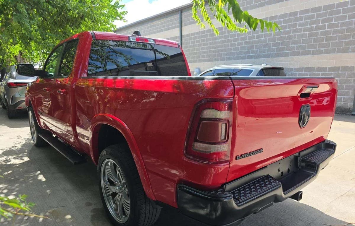 2020 RAM 1500 LARAMIE EXTENDED CAB MEDIUM BED 3