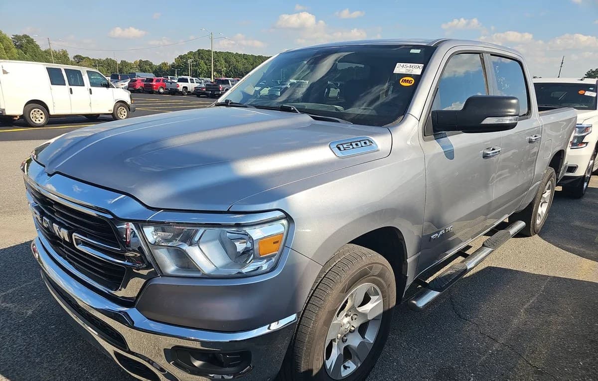 2020 RAM 1500 BIG HORN CREW CAB SHORT BED 2