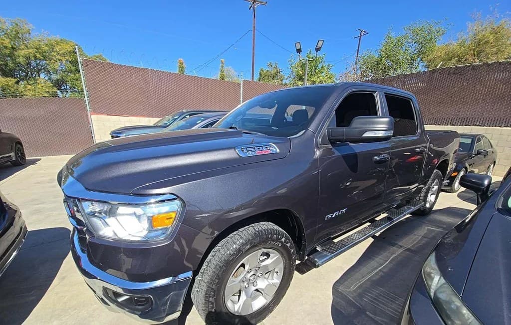 2022 RAM 1500 BIG HORN CREW CAB SHORT BED 1