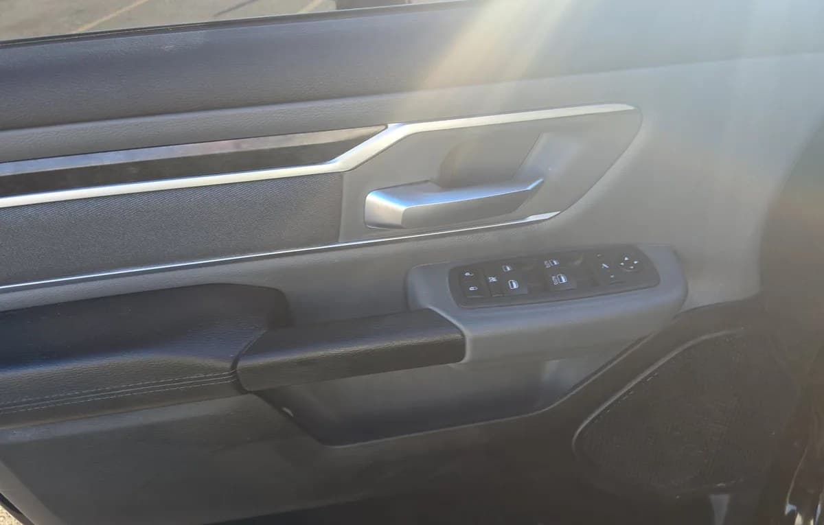 2021 RAM 1500 LONE STAR CREW CAB SHORT BED 6
