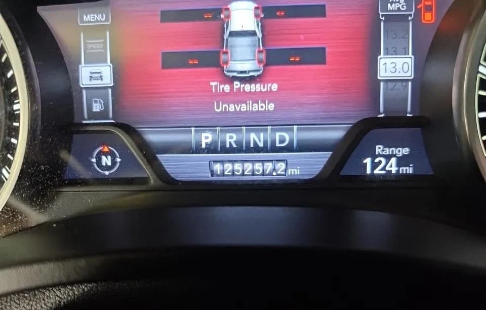 2019 RAM 1500 LARAMIE CREW CAB SHORT BED 6
