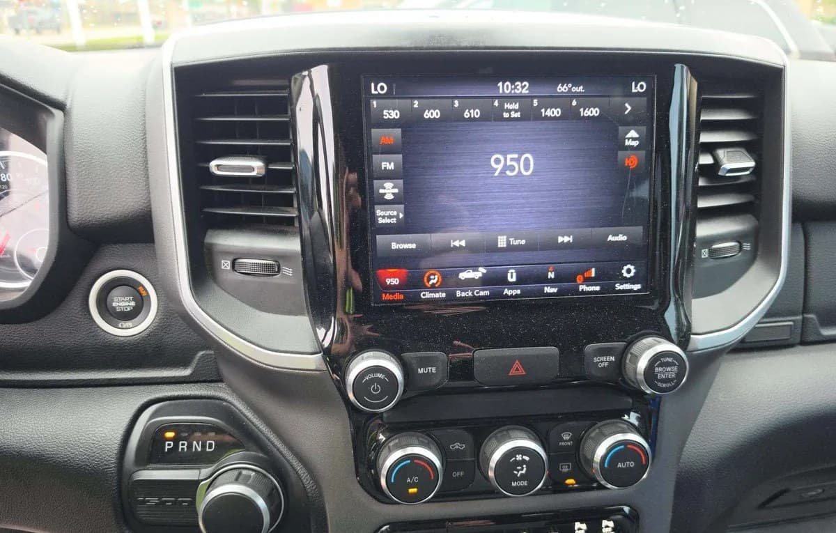 2020 RAM 1500 BIG HORN CREW CAB MEDIUM BED 7