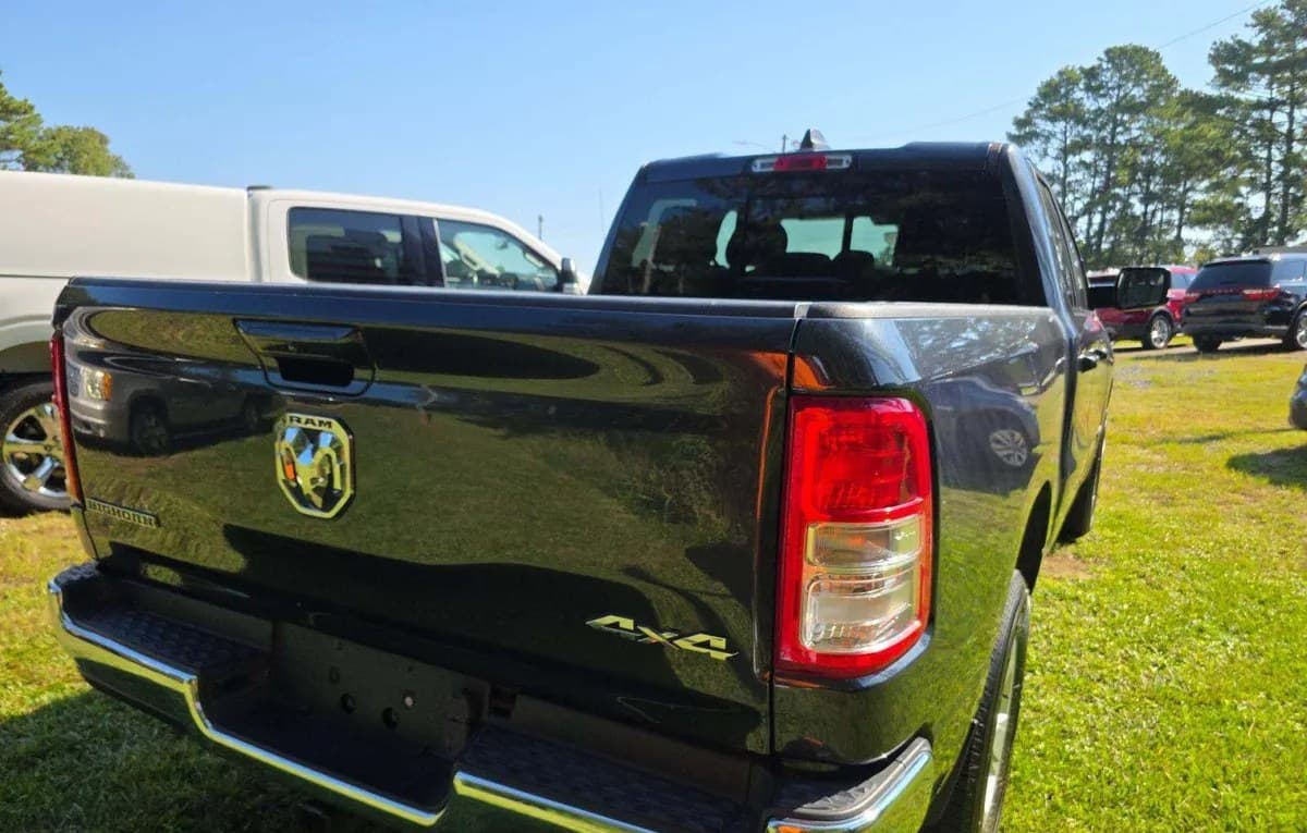 2021 RAM 1500 BIG HORN EXTENDED CAB MEDIUM BED 4