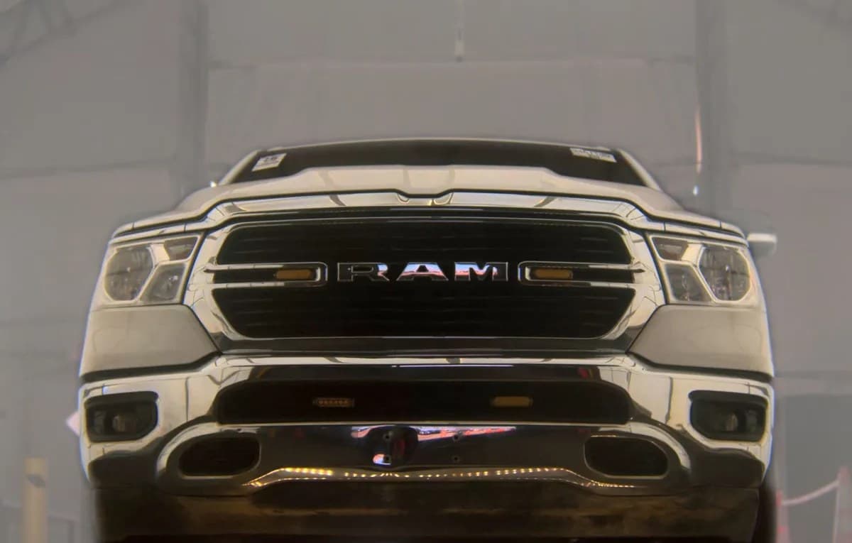 2019 RAM 1500 BIG HORN/LONE STAR EXTENDED CAB MEDIUM BED 4