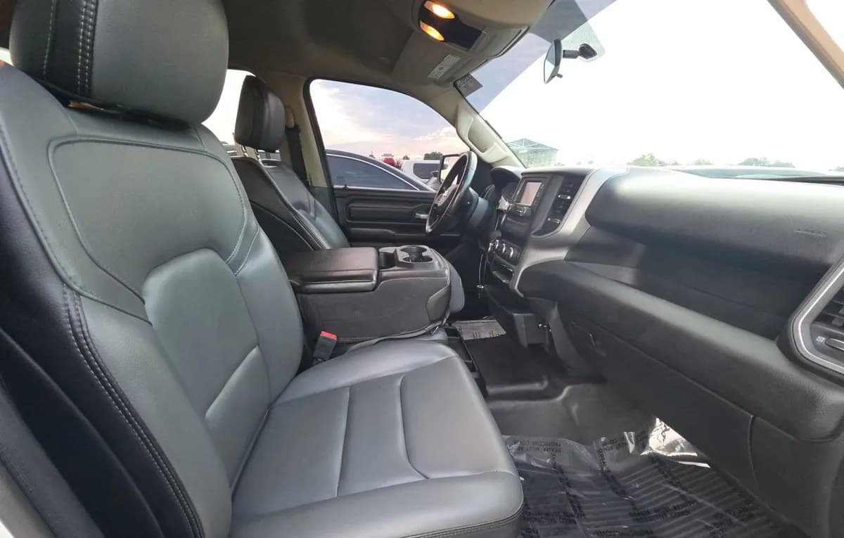 2020 RAM 1500 TRADESMAN EXTENDED CAB MEDIUM BED 5