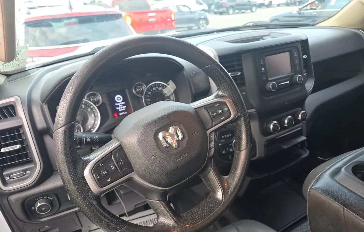 2020 RAM 1500 TRADESMAN EXTENDED CAB MEDIUM BED 7
