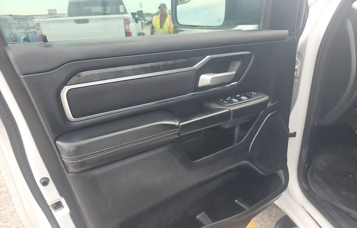 2024 RAM 1500 LONE STAR CREW CAB SHORT BED 6