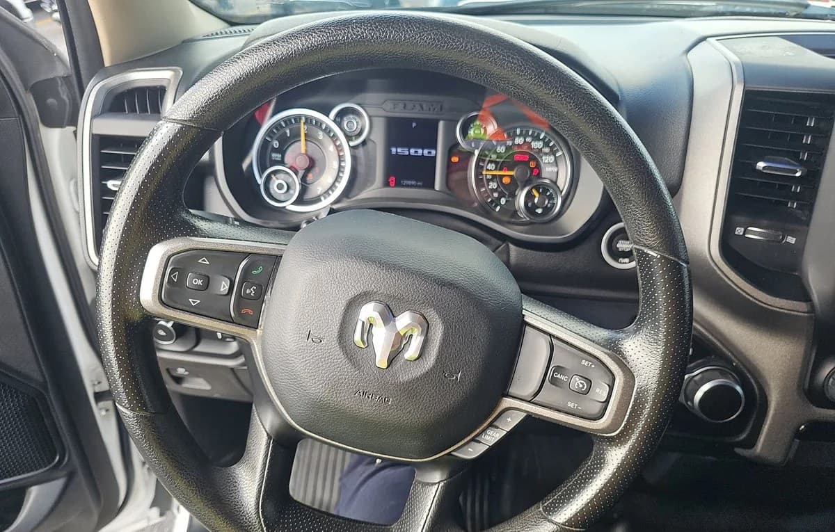 2020 RAM 1500 TRADESMAN EXTENDED CAB MEDIUM BED 7