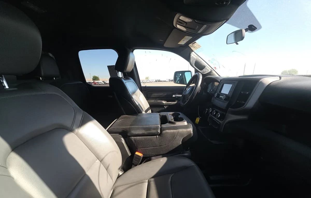 2023 RAM 1500 TRADESMAN EXTENDED CAB MEDIUM BED 5