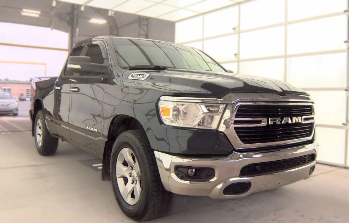 2020 RAM 1500 BIG HORN EXTENDED CAB MEDIUM BED 4