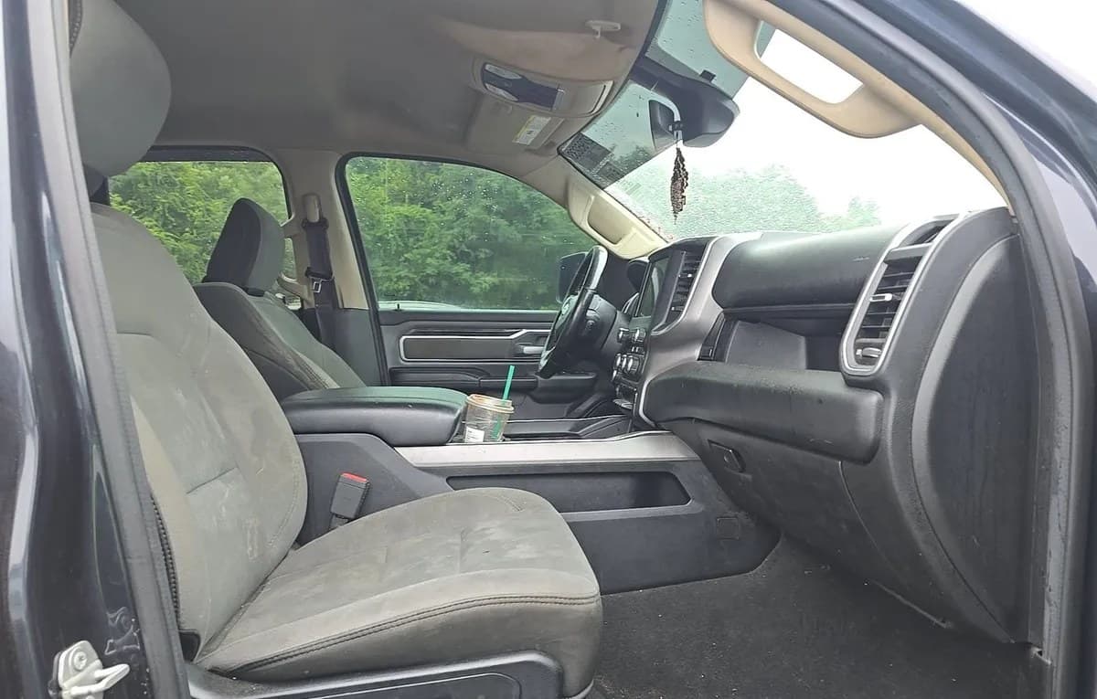 2020 RAM 1500 BIG HORN EXTENDED CAB MEDIUM BED 5