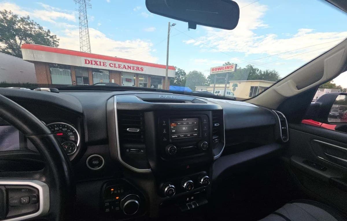2020 RAM 1500 BIG HORN EXTENDED CAB MEDIUM BED 7