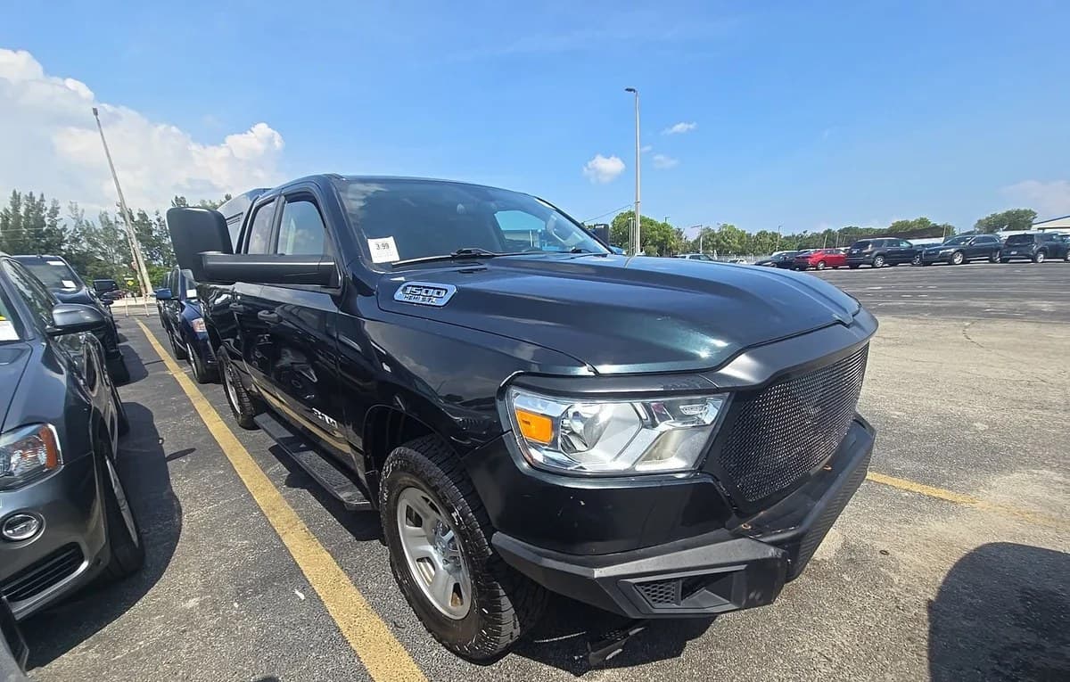 2019 RAM 1500 TRADESMAN EXTENDED CAB MEDIUM BED 4