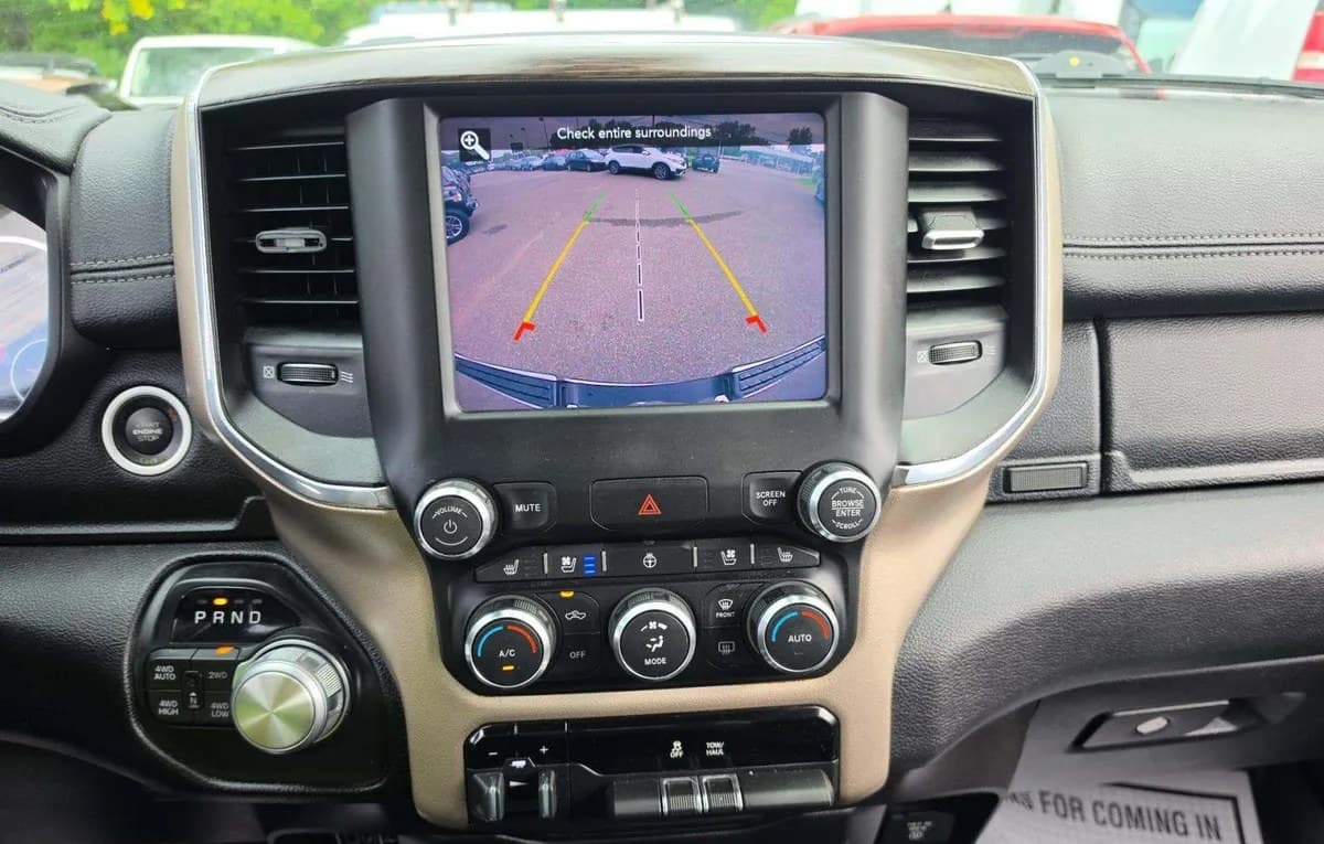 2019 RAM 1500 LARAMIE EXTENDED CAB MEDIUM BED 7