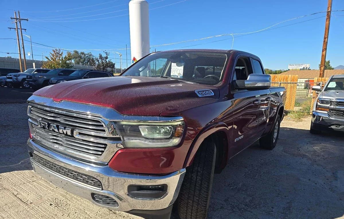 2020 RAM 1500 LARAMIE EXTENDED CAB MEDIUM BED 2