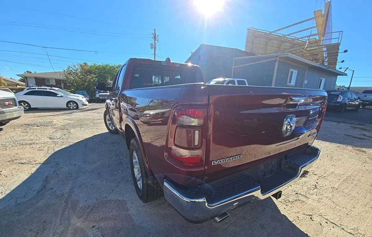 2020 RAM 1500 LARAMIE EXTENDED CAB MEDIUM BED 3