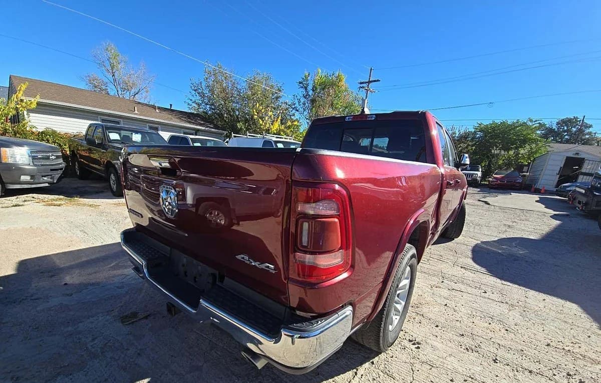 2020 RAM 1500 LARAMIE EXTENDED CAB MEDIUM BED 4