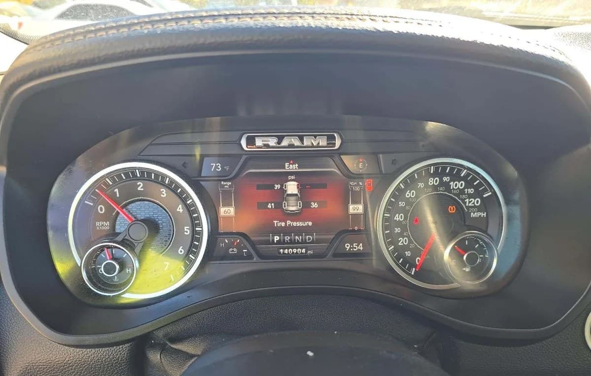 2020 RAM 1500 LARAMIE EXTENDED CAB MEDIUM BED 6