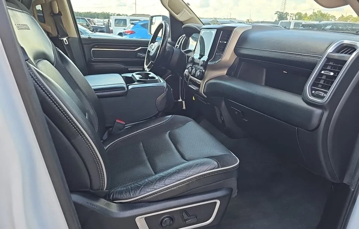 2021 RAM 1500 LARAMIE EXTENDED CAB MEDIUM BED 5