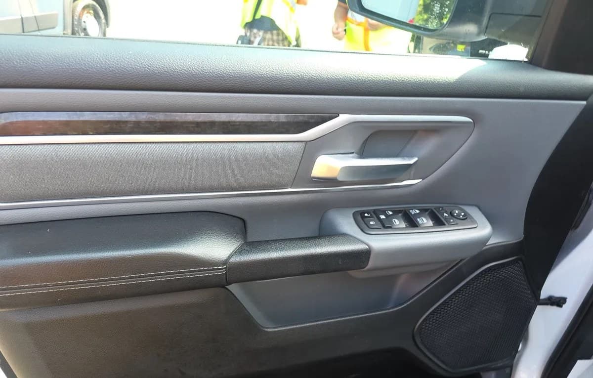 2022 RAM 1500 BIG HORN CREW CAB SHORT BED 6
