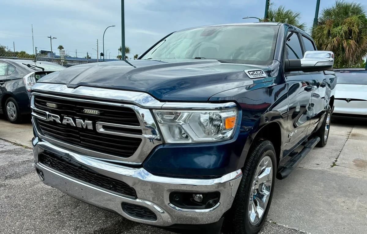 2021 RAM 1500 BIG HORN CREW CAB SHORT BED 2