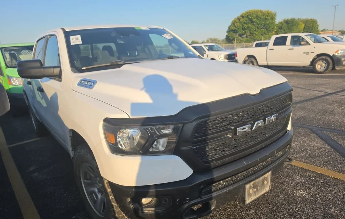 2023 RAM 1500 TRADESMAN CREW CAB SHORT BED 4