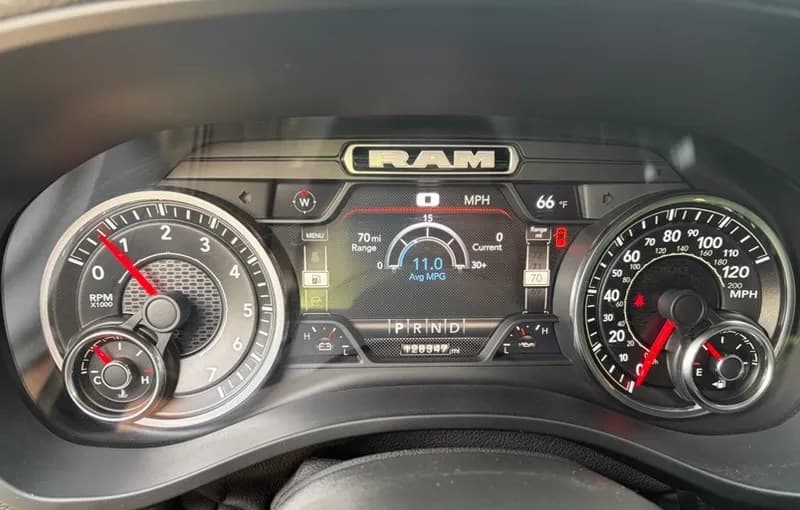 2022 RAM 1500 LARAMIE CREW CAB SHORT BED 7